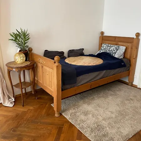 Δωμάτια σε οικογενειακή κατοικία Stepanska Noc B *